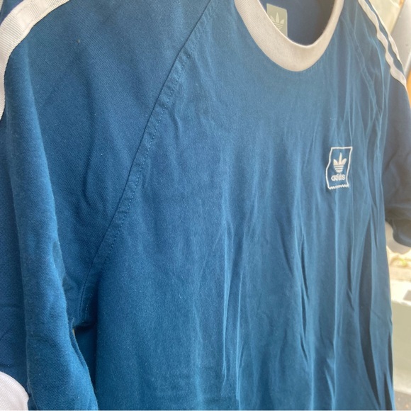 Adidas Navy T-Shirt - Picture 4 of 4